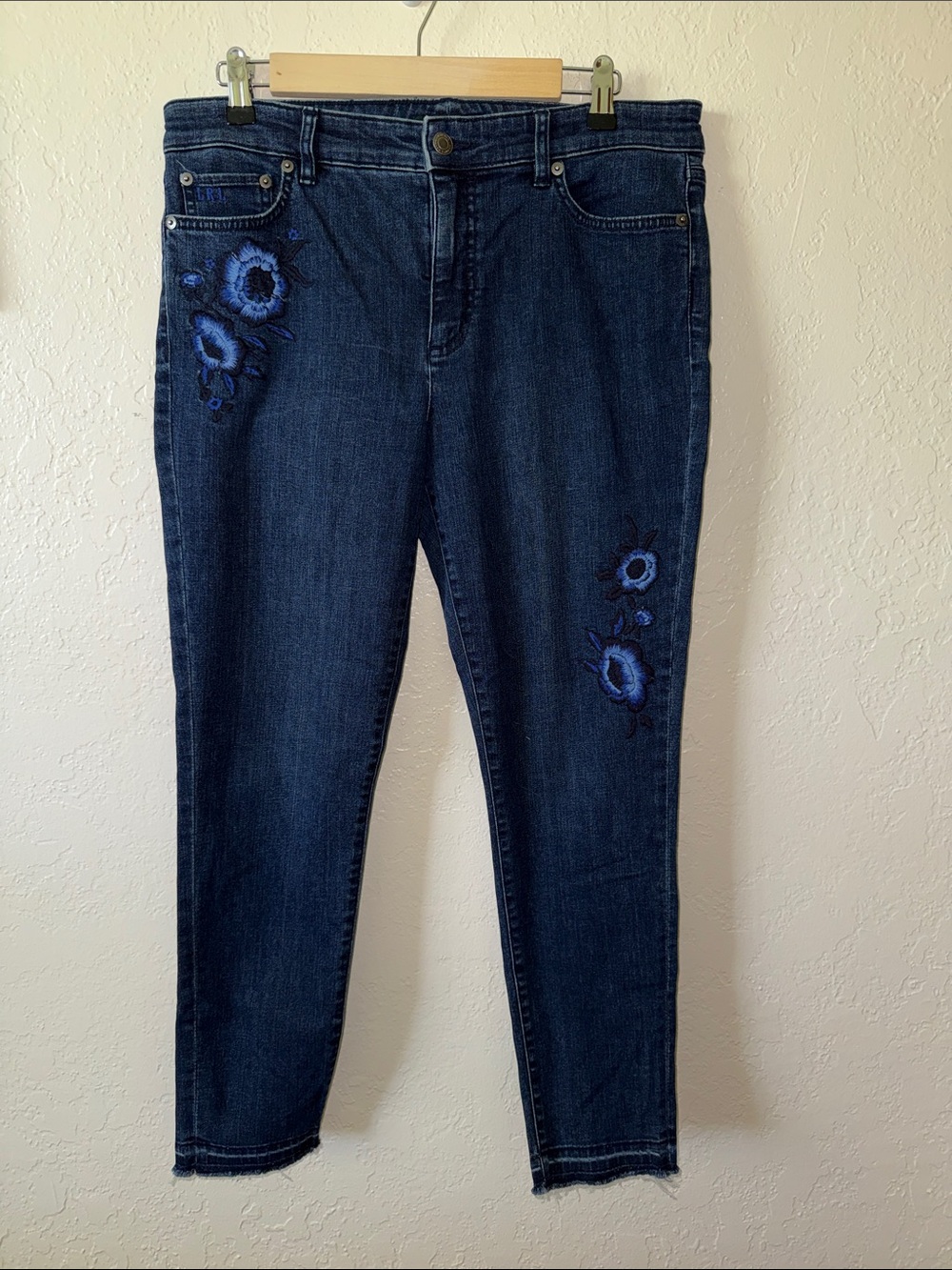 Vintage Y2K Lauren Ralph Lauren Indigo Jeans High Rise Crop Floral Embroidery 10